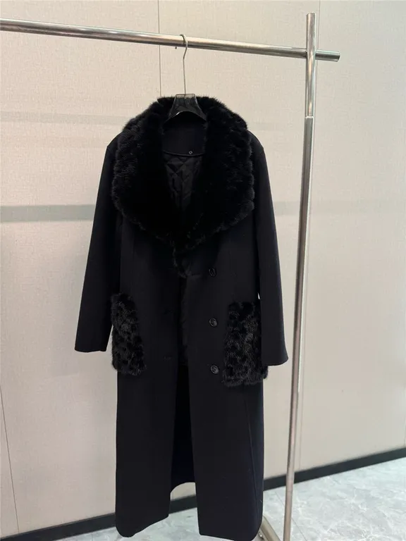 Maxmara mid-length cashmere coat